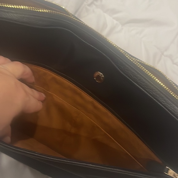 New with tags Coach labtop case with 2 zippered compartments⭐️⭐️⭐️⭐️⭐️⭐️ - Picture 4 of 4